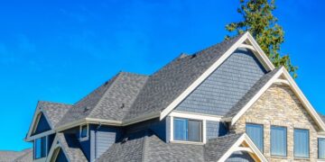 Essential Considerations for Hiring a Roofing Specialist