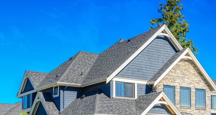 Essential Considerations for Hiring a Roofing Specialist